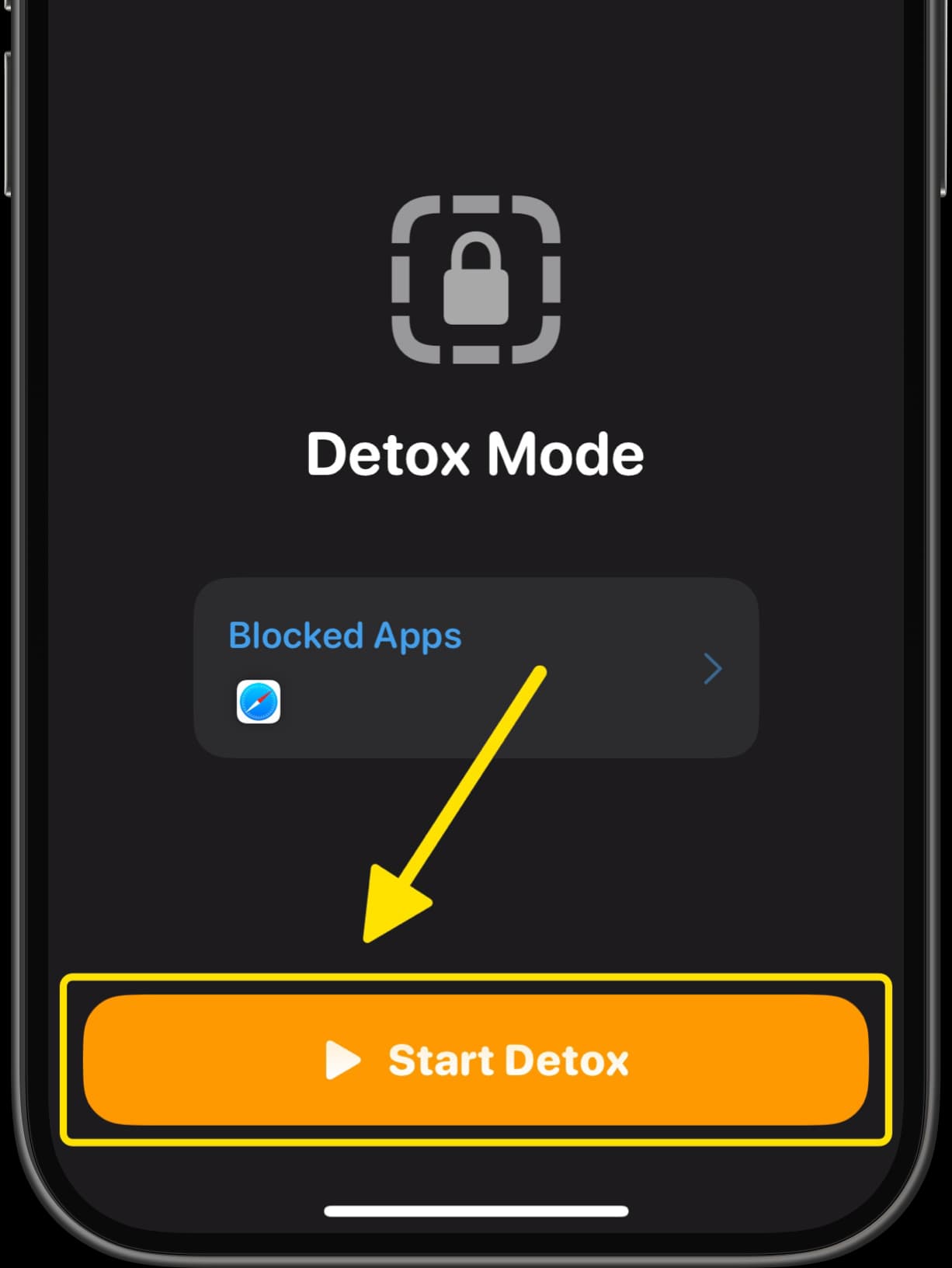 Dumb Phone app showing Safari listed under Blocked Apps with arrow pointing to Start Detox button.